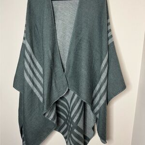 Elegant Gray Women's Sweater
